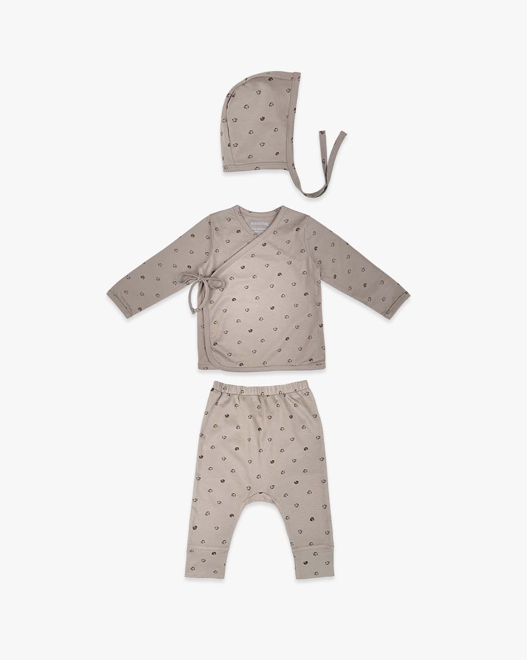 HATCHLING - Baby Wrap & Bonnet Set | Light Sloth